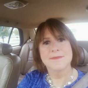 Meet your Posher, Beverly